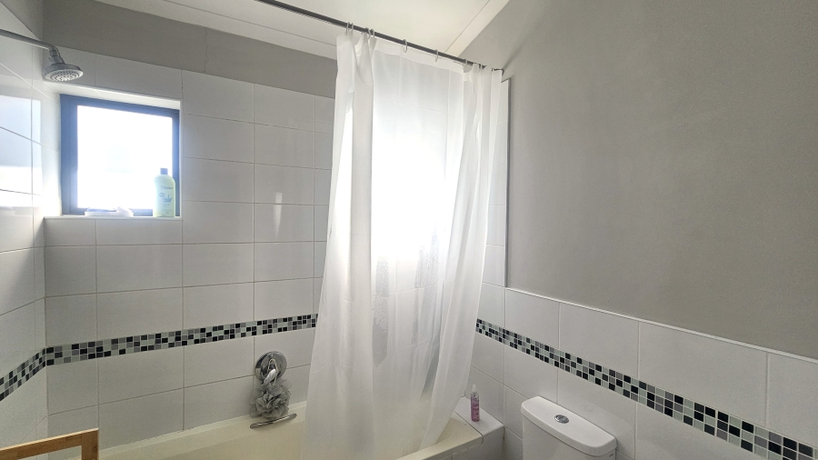 2 Bedroom Property for Sale in Parsonsvlei Eastern Cape